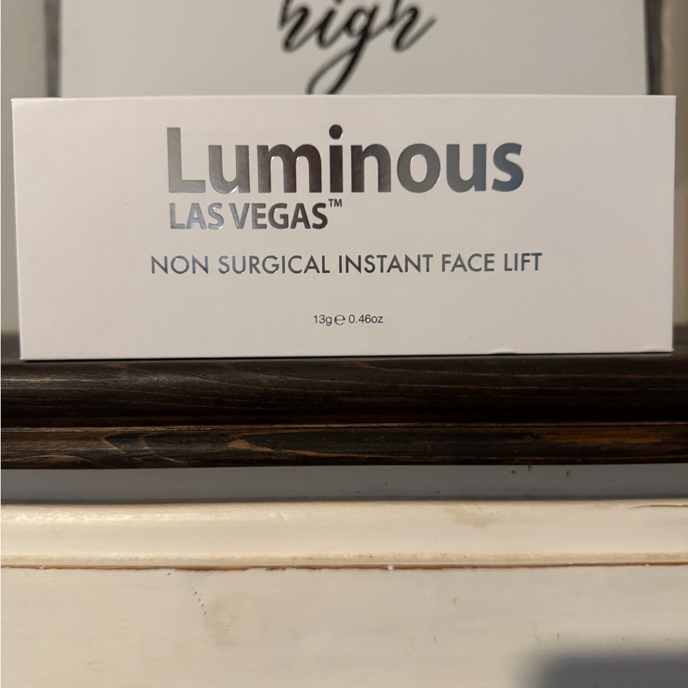 Luminous Las Vegas Face Lift Cream